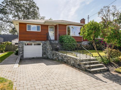 2925 Foul Bay Rd, Oak Bay, BC, V8R5C7 | Card Image