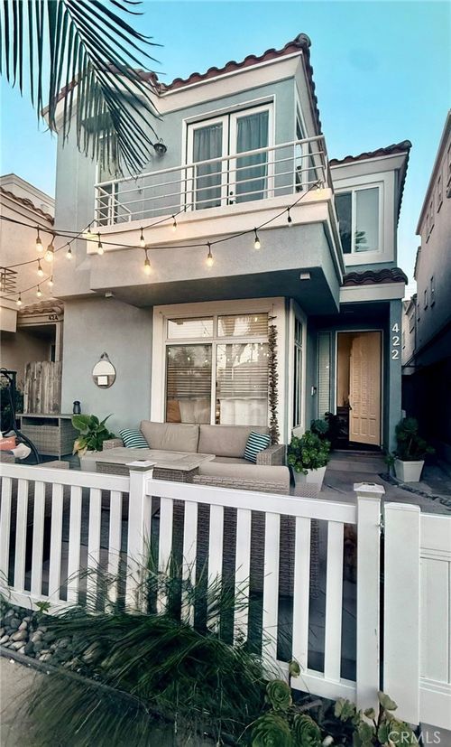 422 8th St, Huntington Beach, CA, 92648 | Card Image