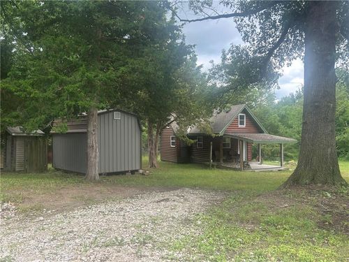 5298 Chihuahua Rd, Higginsville, MO, 64037-2104 | Card Image