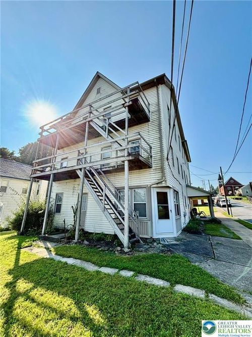 370 Main St, Tatamy Borough, PA, 18045 | Card Image