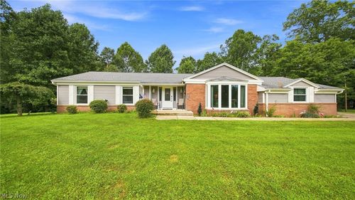 145 W Lake St, Washington, WV, 26181-9210 | Card Image