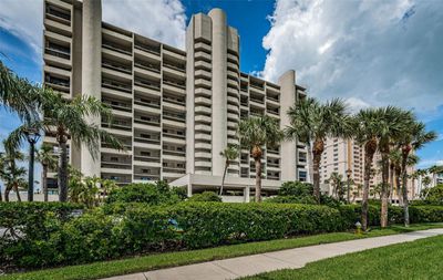 2004 - 1290 Gulf Boulevard, Condo with 1 bedrooms, 1 bathrooms and null parking in Clearwater Beach FL | Image 3