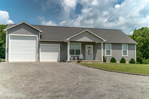 65 Indian Hills Dr, Russell Springs, KY, 42642-8069 | Card Image