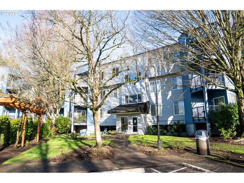 8720 Sw Tualatin Rd, Tualatin, OR, 97062-9406 | Card Image