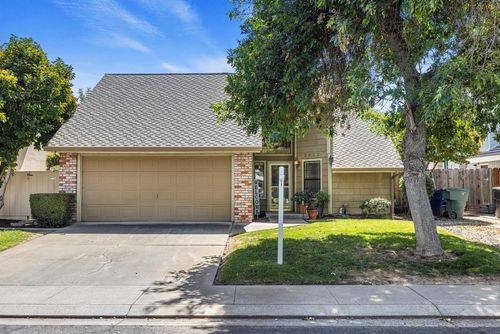 2412 Burlwood Dr, Modesto, CA, 95355-9576 | Card Image