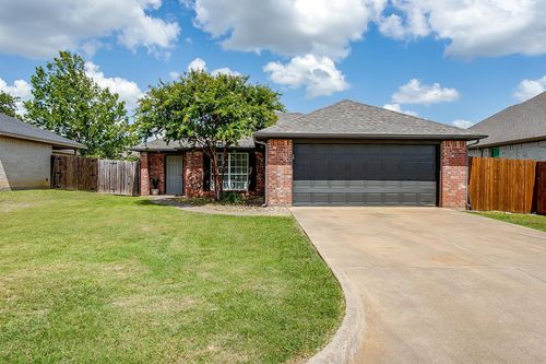 208 Cheyenne Trl, Alvarado, TX, 76009-2631 | Card Image