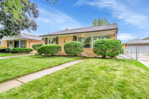 24721 Ursuline St, Saint Clair Shores, MI, 48080-1037 | Card Image