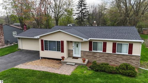 2354 Ross St, Grand Blanc, MI, 48439-4343 | Card Image