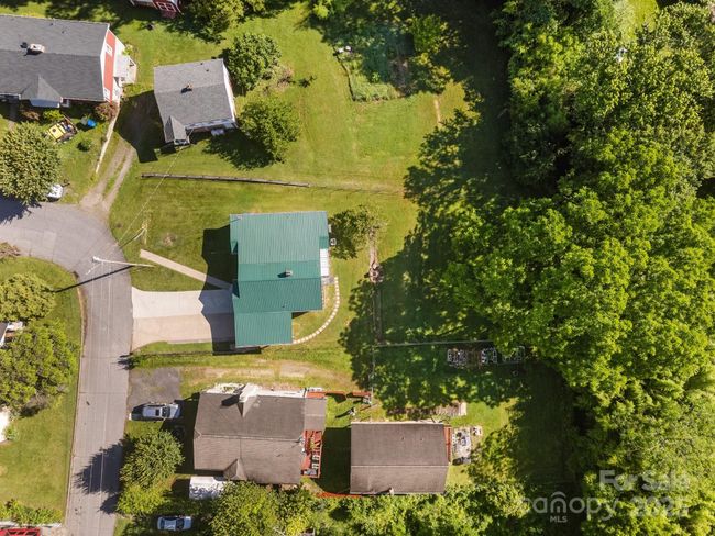 109 Short St, Home with 3 bedrooms, 2 bathrooms and null parking in Waynesville NC | Image 34