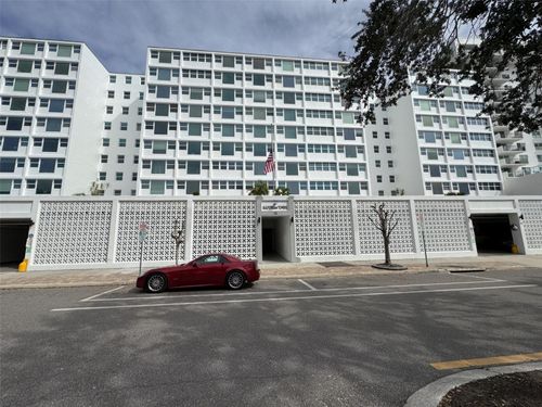 unit-708-33 S Gulfstream Ave, SARASOTA, FL, 34236-8912 | Card Image