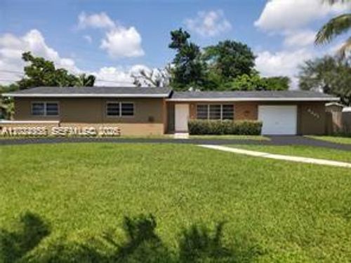 9401 Sw 181st St, Palmetto Bay, FL, 33157-5624 | Card Image
