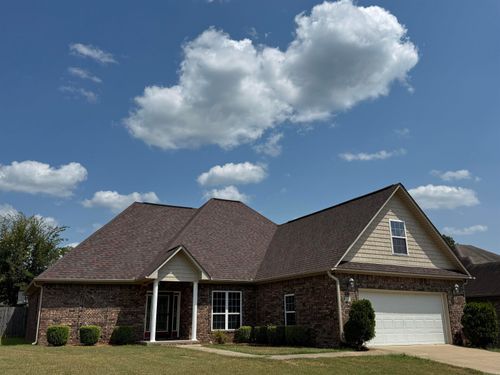 2215 Richland Park Dr, Bryant, AR, 72022-2685 | Card Image