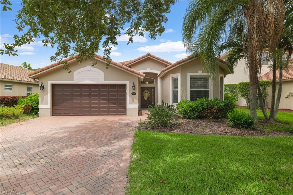 Residential in ESTERO 2