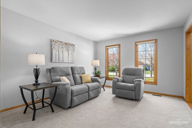 406 Camden Cir, House other with 4 bedrooms, 4 bathrooms and 3 parking in Oswego IL | Image 10