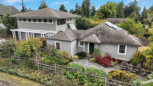 1000 Madison St, Port Townsend, WA, 98368-4420 | Card Image
