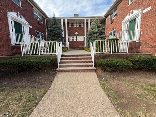 apt-1-203 N Beverwyck Rd, Lake Hiawatha, NJ, 07034-1413 | Card Image