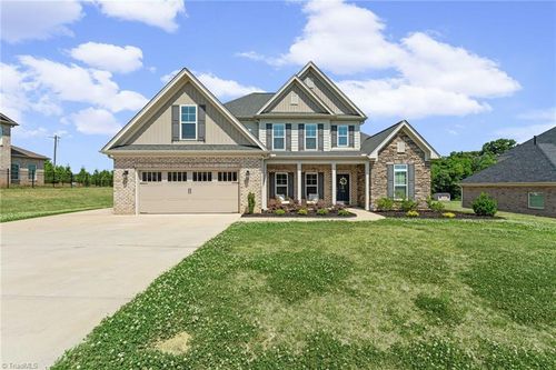 139 Rosewood Dr, Winston Salem, NC, 27127-9254 | Card Image
