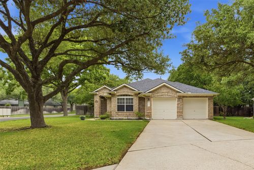 2100 Red Oak Cir, Round Rock, TX, 78681-2216 | Card Image