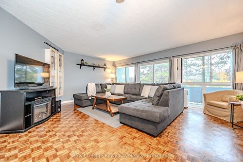 511-105 Conroy Cres, Guelph, ON, N1G2V5 | Card Image