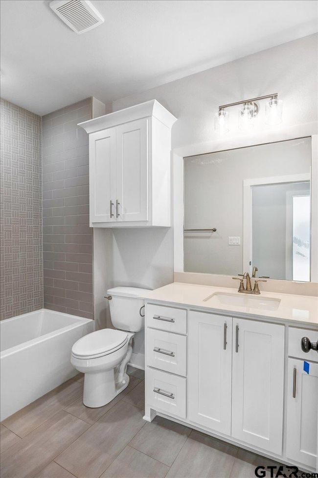 9256 Villas Ct, House other with 4 bedrooms, 2 bathrooms and null parking in Tyler TX | Image 30