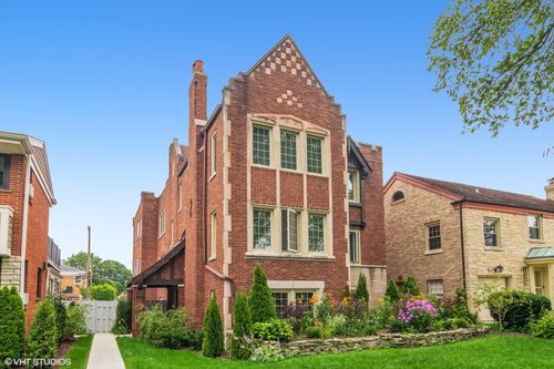 garden-1443 Bonnie Brae Pl, River Forest, IL, 60305-1285 | Card Image