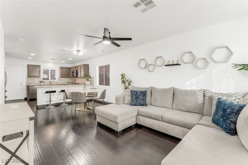 4271 Winter Cloud Ct, Las Vegas, NV, 89115-8405 | Card Image