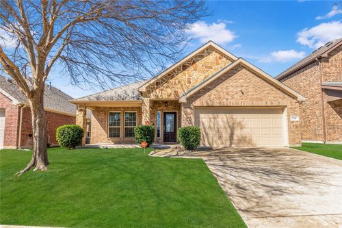 416 Hideaway Rd, McKinney, TX, 75072-3349 | Card Image