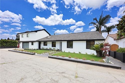 9350 Dinsdale St, Downey, CA, 90240-3552 | Card Image
