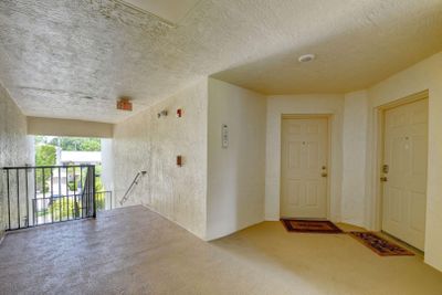 307 - 300 Crestwood Court N, Condo with 2 bedrooms, 2 bathrooms and null parking in Royal Palm Beach FL | Image 3