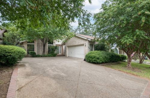 3726 Hunters Trl, San Antonio, TX, 78230-2042 | Card Image