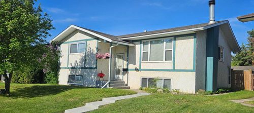 74 Nichols Crescent, Red Deer, AB, T4P1P6 | Card Image