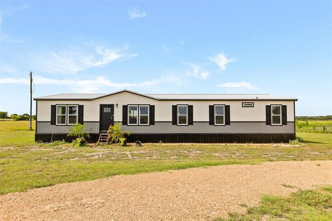 744 E Wiedemann Rd, Home with 4 bedrooms, 2 bathrooms and null parking in Flatonia TX | Image 26