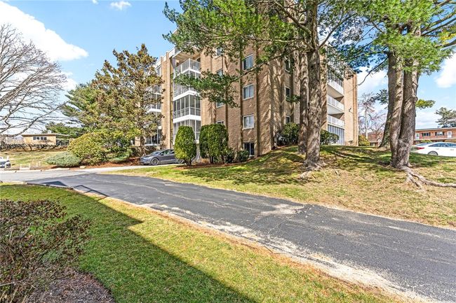 APT-405 - 200 Hoffman Ave, Condo with 2 bedrooms, 2 bathrooms and 2 parking in Cranston RI | Image 26