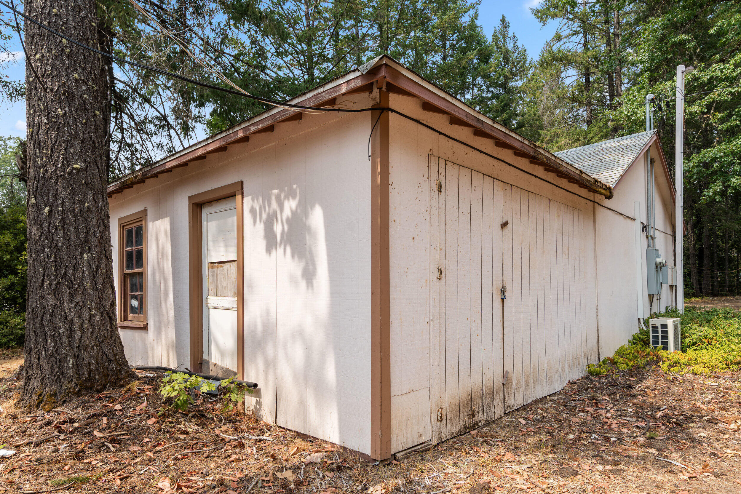 Residential Income in Cave Junction 5