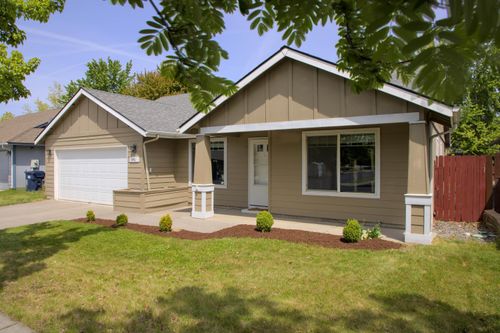 146 Nw 25th St, Redmond, OR, 97756-1287 | Card Image