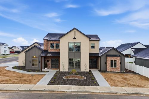 661 Full Moon Way, Twin Falls, ID, 83301-8450 | Card Image