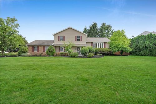 3396 Darien Rd, Bethlehem, PA, 18020-1315 | Card Image