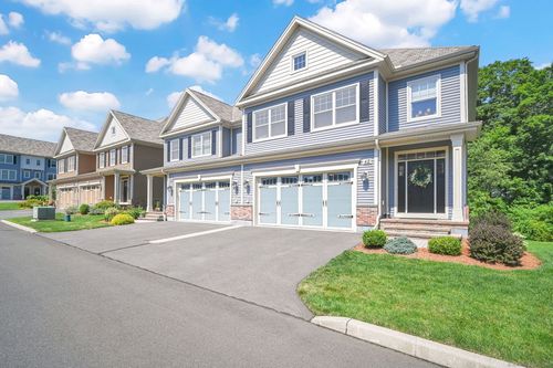 42-42 Harvest Ct, Newington, CT, 06111-4652 | Card Image
