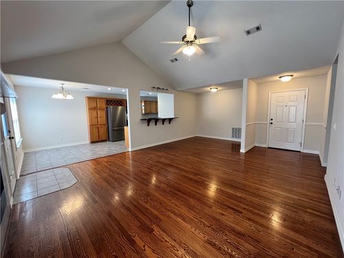 1005 Zachary St, Centerton, AR, 72719-8923 | Card Image