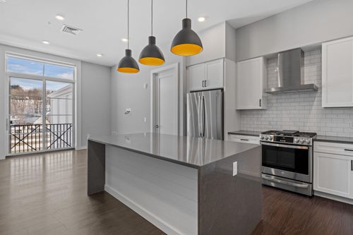 308-51 Elm St, Laconia, NH, 03246-2415 | Card Image