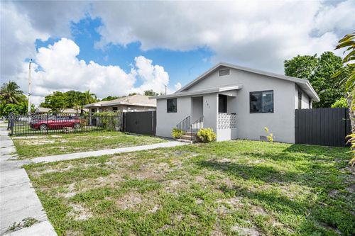 781 Nw 108th St, Miami, FL, 33168-2129 | Card Image