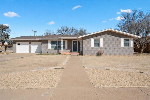 1201 8th St, Shallowater, TX, 79363-5113 | Card Image