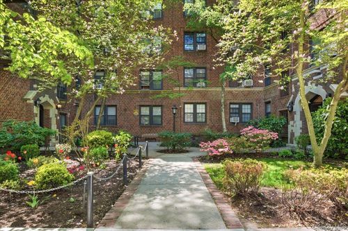 b2-68-44 Burns St, Forest Hills, NY, 11375 | Card Image