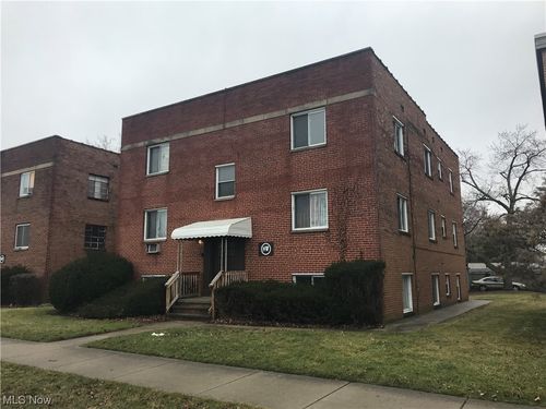 4166-4160 Ridge Rd, Brooklyn, OH, 44144-1441 | Card Image