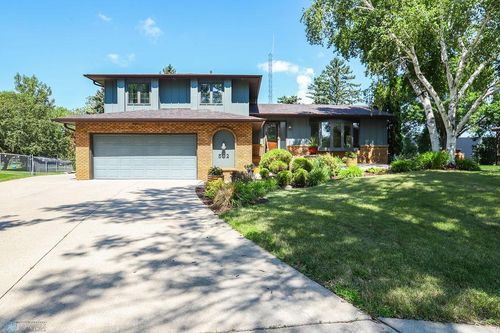 502 8th St E, West Fargo, ND, 58078-2818 | Card Image