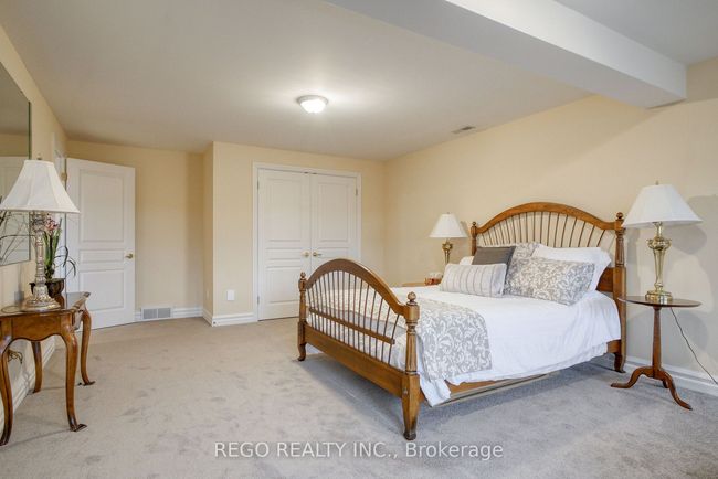 2191 Hidden Valley Cres, House other with 1 bedrooms, 4 bathrooms and 10 parking in Kitchener ON | Image 28
