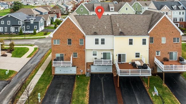 302 Osona Ln, Townhouse with 3 bedrooms, 3 bathrooms and 2 parking in Mars PA | Image 25