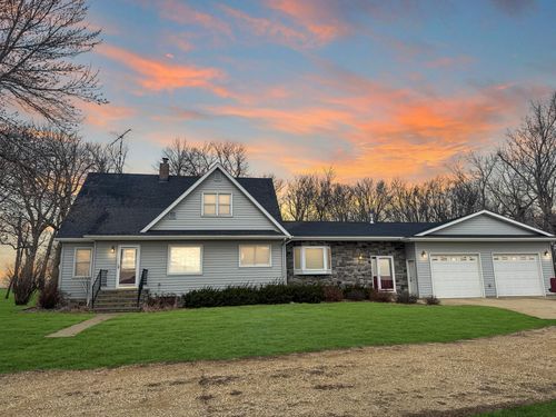 638 111th St, Lake Wilson, MN, 56151-1013 | Card Image