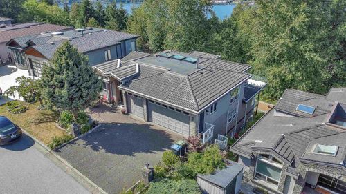 13 Shoreline Cir, Port Moody, BC, V3H4T9 | Card Image