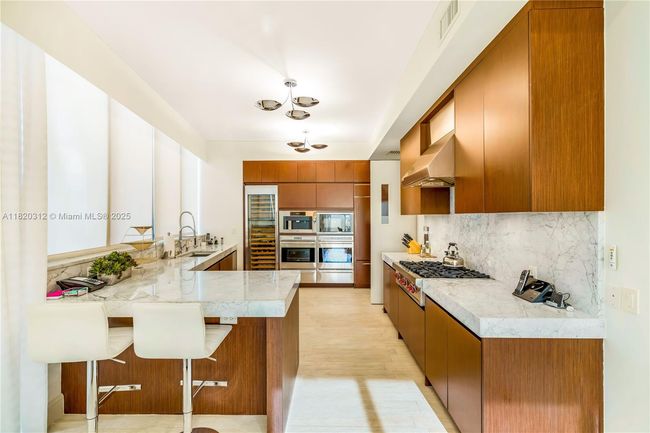 UNIT-1101N - 9705 Collins Ave, Condo with 3 bedrooms, 4 bathrooms and null parking in Bal Harbour FL | Image 12